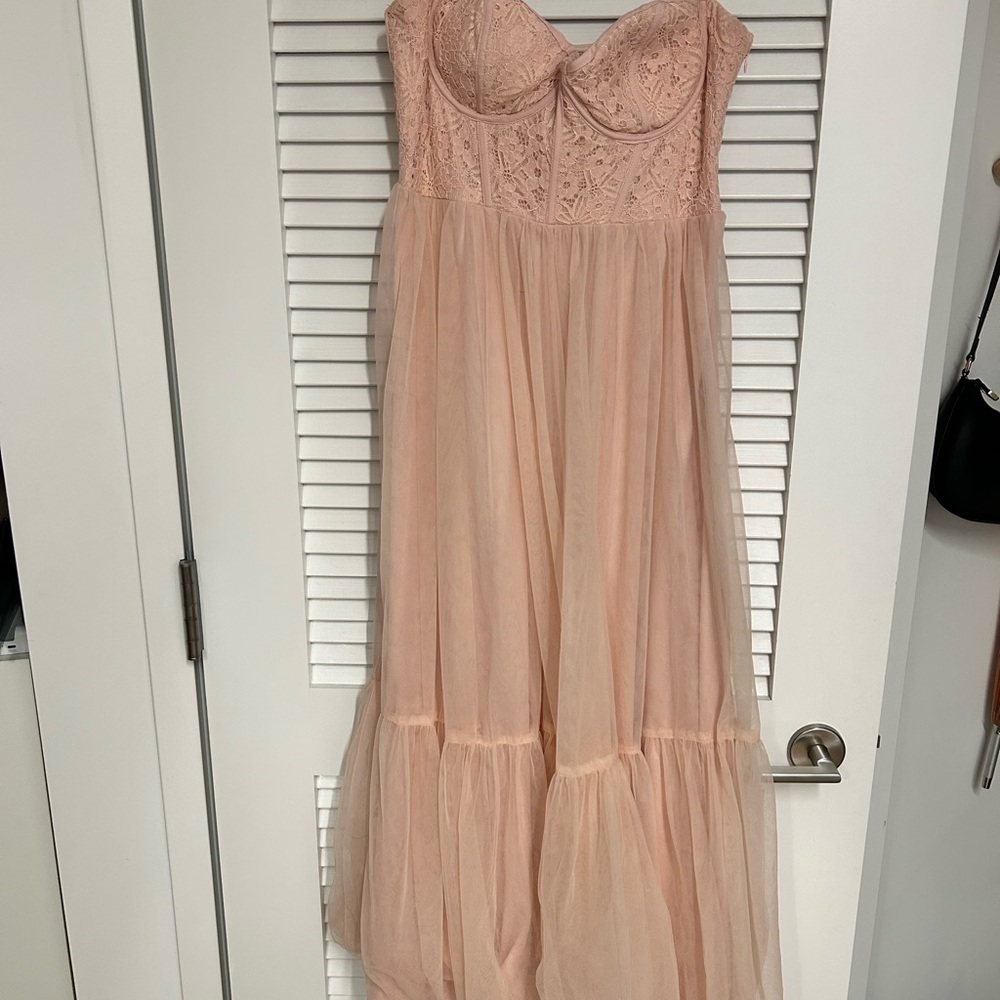 Selfie Leslie Pink Strapless Dress